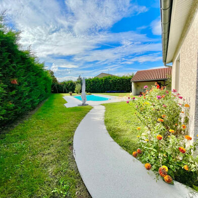 Maison 5 pièces 299000 €