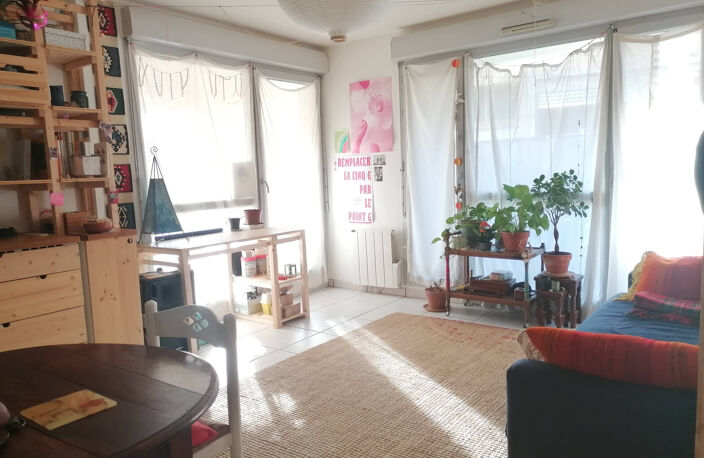 VALENCE T2 en rez de jardin + Garage — photo 5