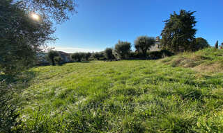 Terrain  1002 m² à vendre à Vence (06140)
