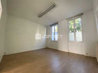 A LOUER Local professionnel AGEN JAYAN 48m² — photo 2