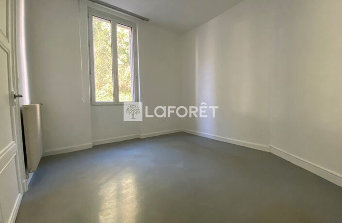 A LOUER Local professionnel AGEN JAYAN 48m² — photo 3