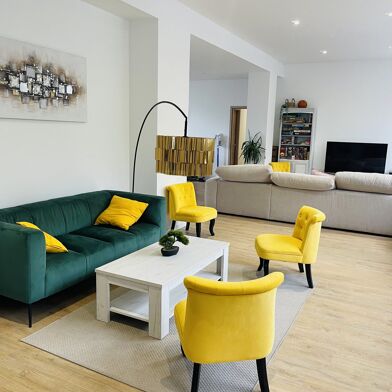 Appartement 8 pièces 550000 €