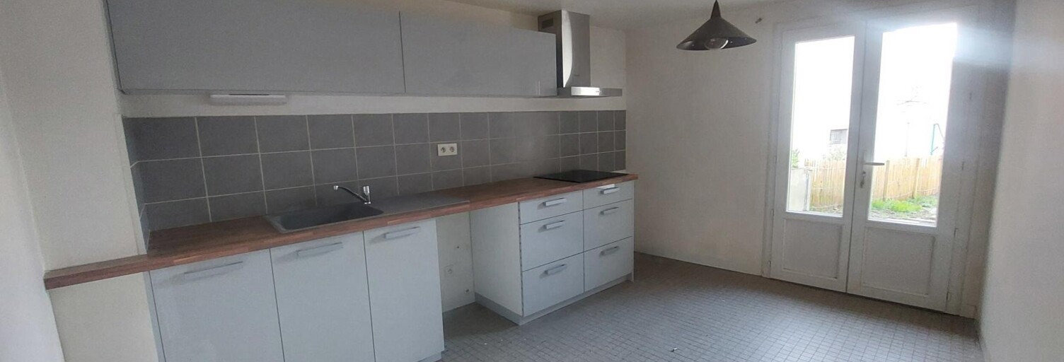 Maison 3 Pièces 53 m² à louer à Villeneuve-la-Comptal (11400)