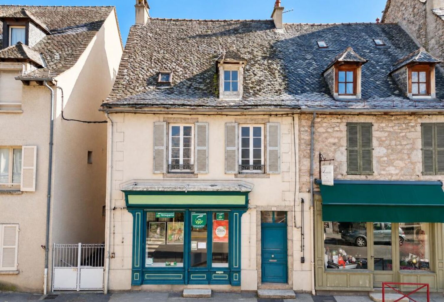 À Vendre : Maison de Ville avec Local Commercial Loué – Entraygues-sur-Truyère — photo 1