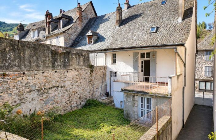 À Vendre : Maison de Ville avec Local Commercial Loué – Entraygues-sur-Truyère — photo 2