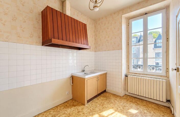 À Vendre : Maison de Ville avec Local Commercial Loué – Entraygues-sur-Truyère — photo 5