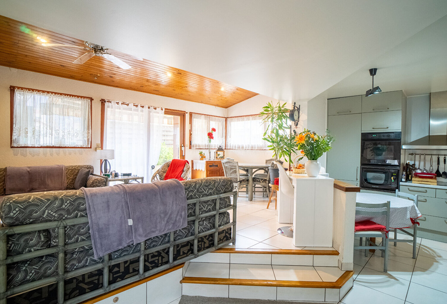 Ensemble immobilier 270 m² Fontaine — photo 1