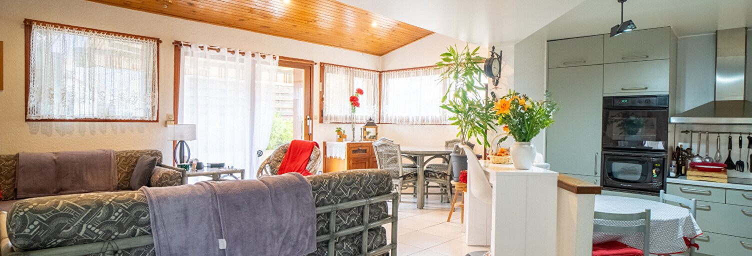 Immeuble  270 m² à vendre à Fontaine (38600)