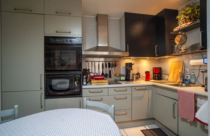 Ensemble immobilier 270 m² Fontaine — photo 3