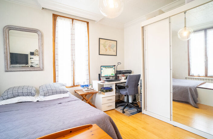 Ensemble immobilier 270 m² Fontaine — photo 4