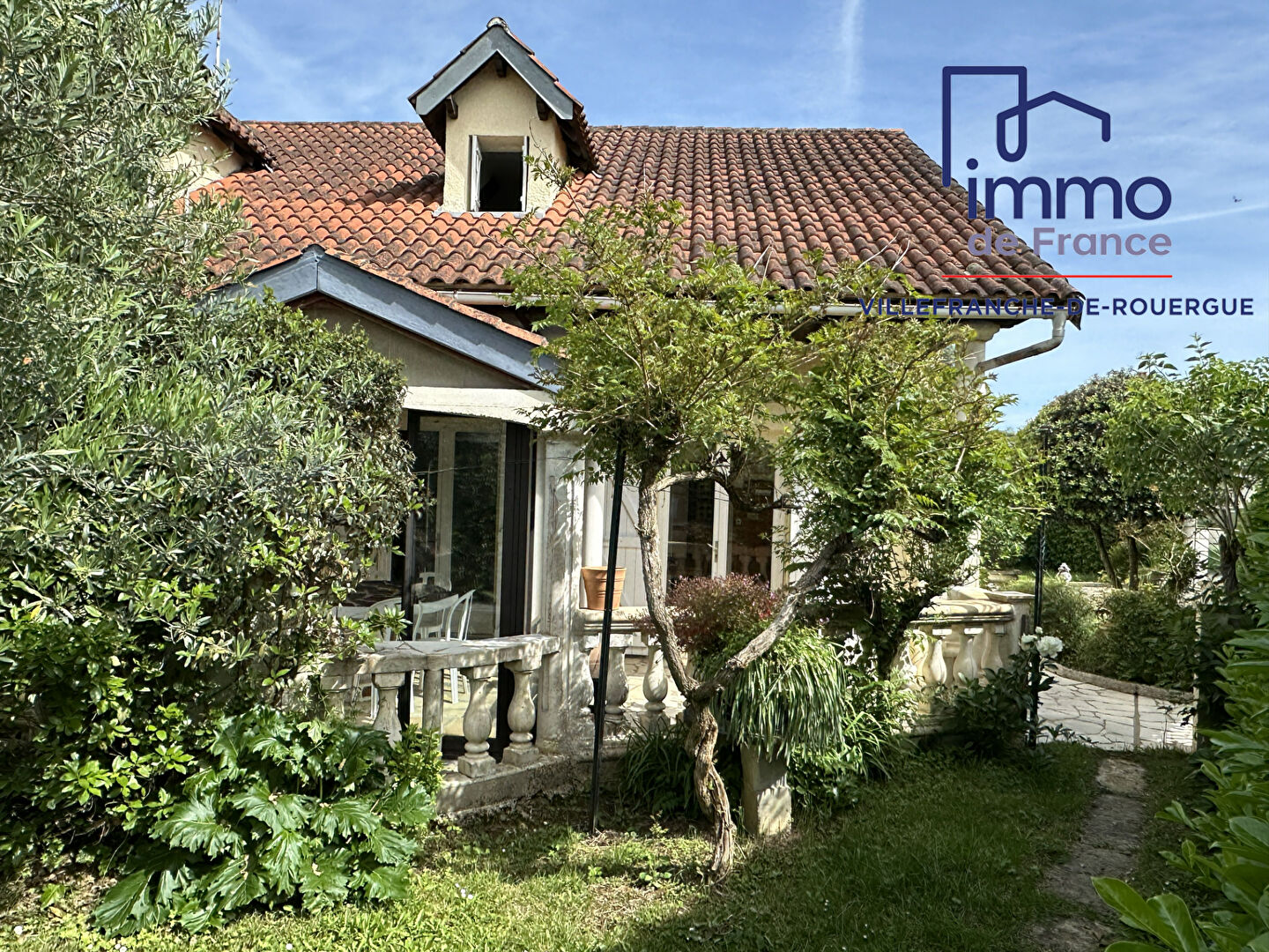 Villa / Maison  T8 à vendre Villefranche-de-Rouergue 12200