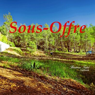 Terrain  242000 €