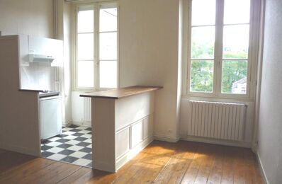 location appartement 930 € CC /mois à proximité de Saint-Jean-d'Illac (33127)