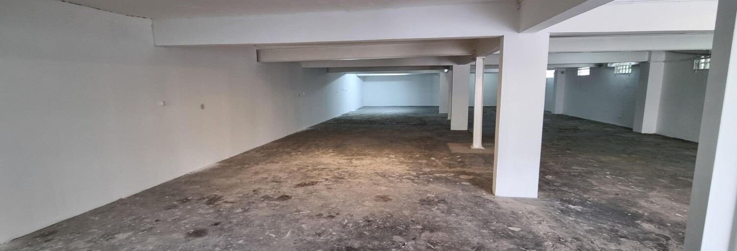 Local industriel 1 Pièce 260 m² à louer à Le Tampon (97430)