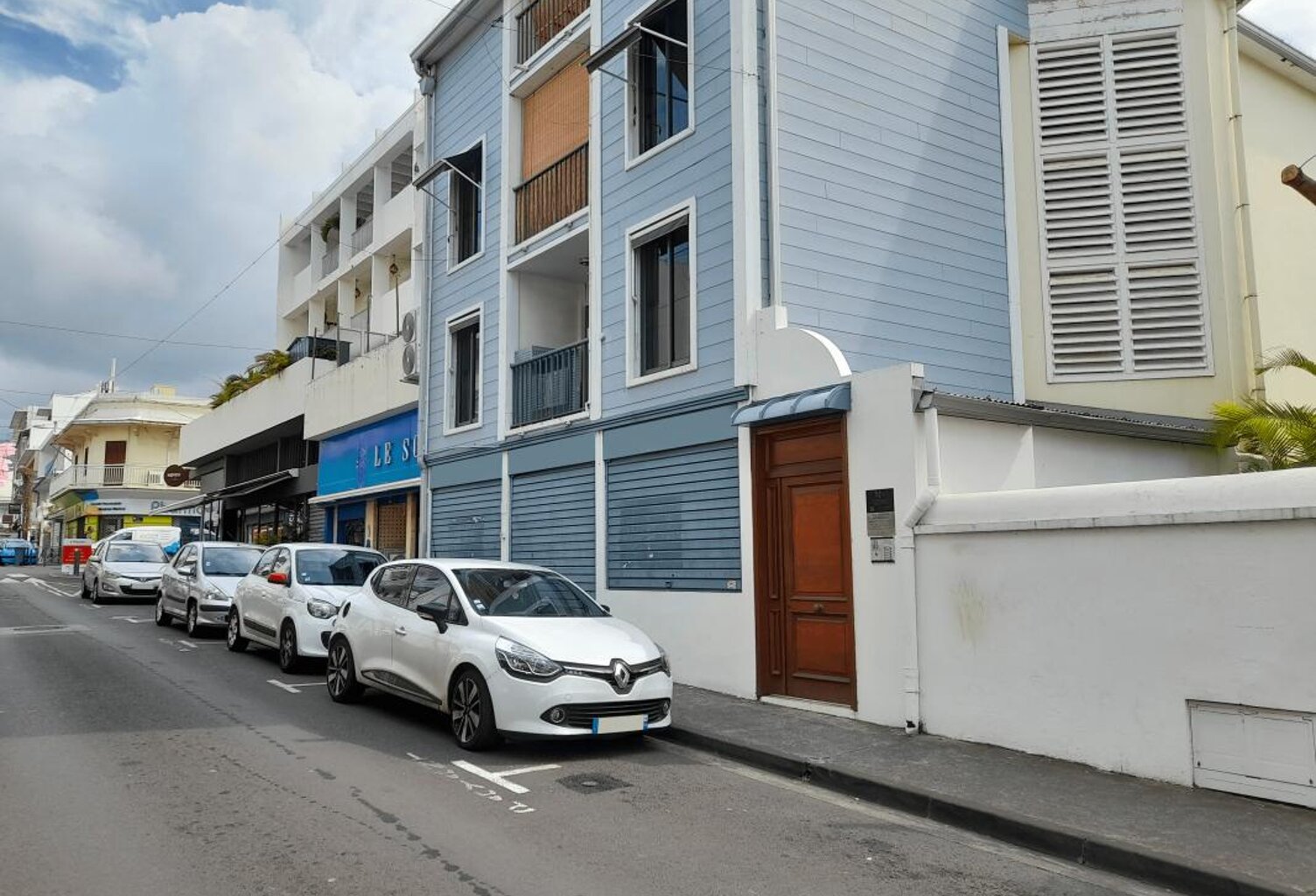 Bureaux de 108 m² en ville — photo 1