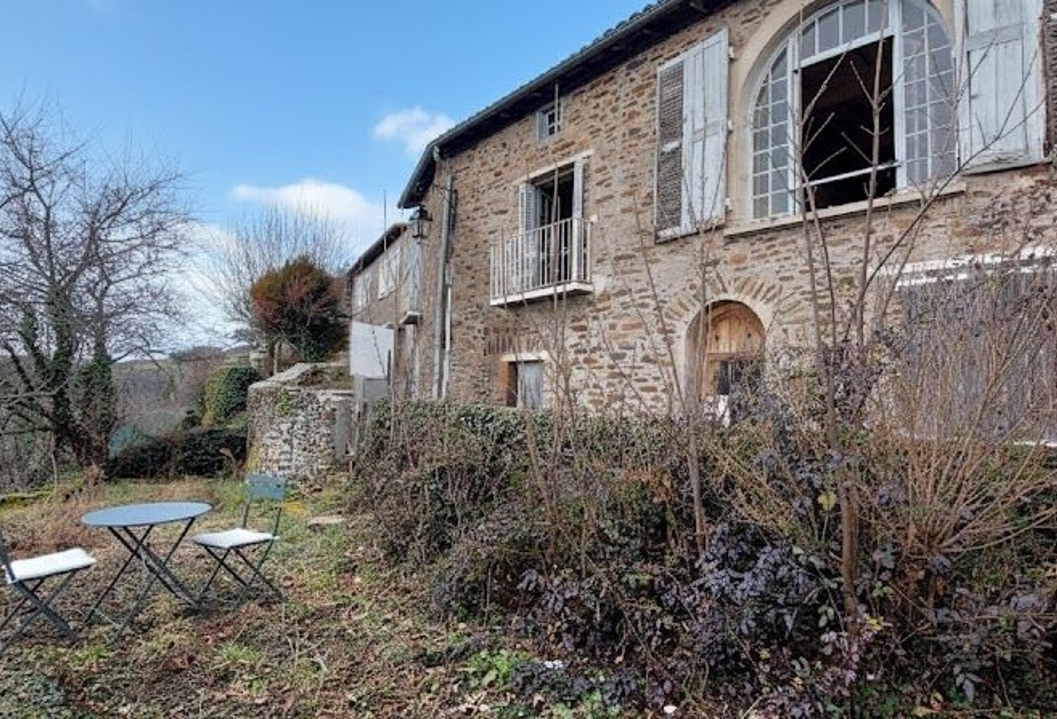 Maison en pierre à rénover Riverie de 150 m² — photo 1