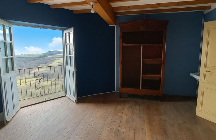 Maison en pierre à rénover Riverie de 150 m² — photo 3