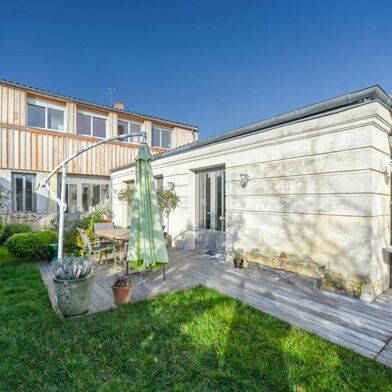 Maison 9 pièces 245 m²