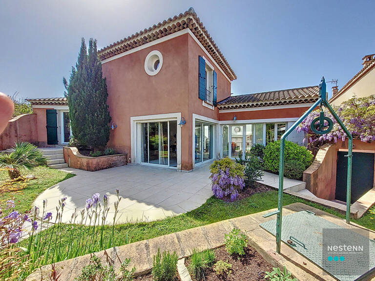 Maison à Six Fours Les Plages de 6 pièces de 172 m² sur 405 m... — photo 1