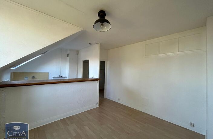 Location appartement 2 pièces 45 m² à Tours (37000) — photo 2
