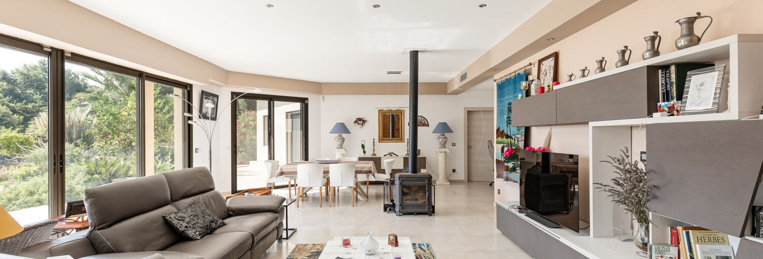 Maison 7 Pièces 280 m² à vendre à Antibes (06600)