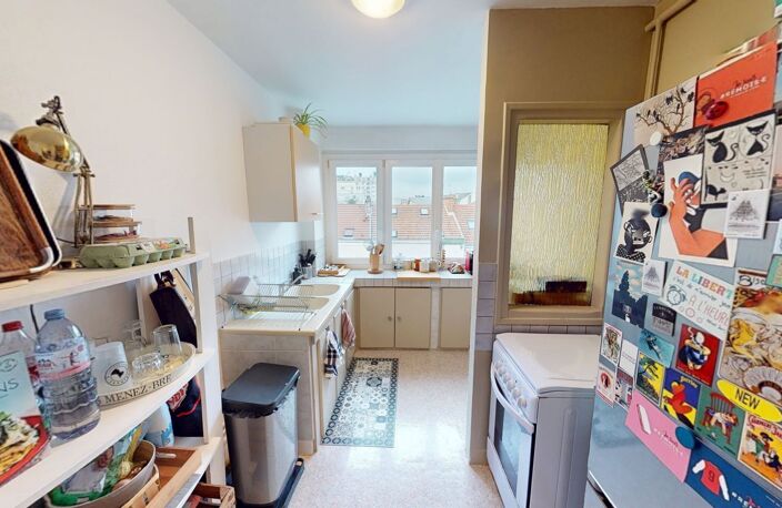 APPARTEMENT DE TYPE 4 AVEC BALCON - 10 MIN A PIEDS DU BOULINGRIN — photo 5