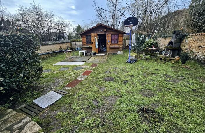 Maison de Village avec 3 Chambres à Chatillon Coligny — photo 3