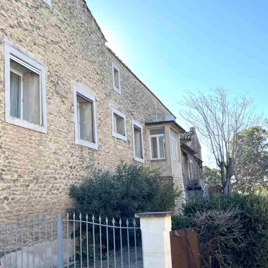 Appartement 3 pièces 240750 €