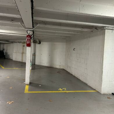 Garage  80000 €