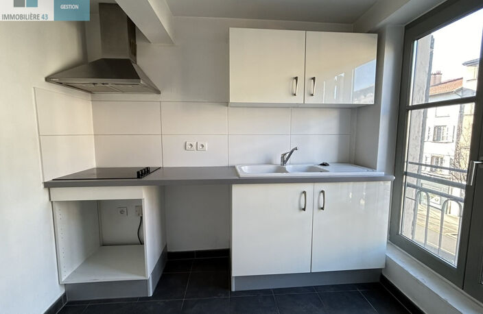 T4 DUPLEX + TERRASSE CENTRE VILLE — photo 2