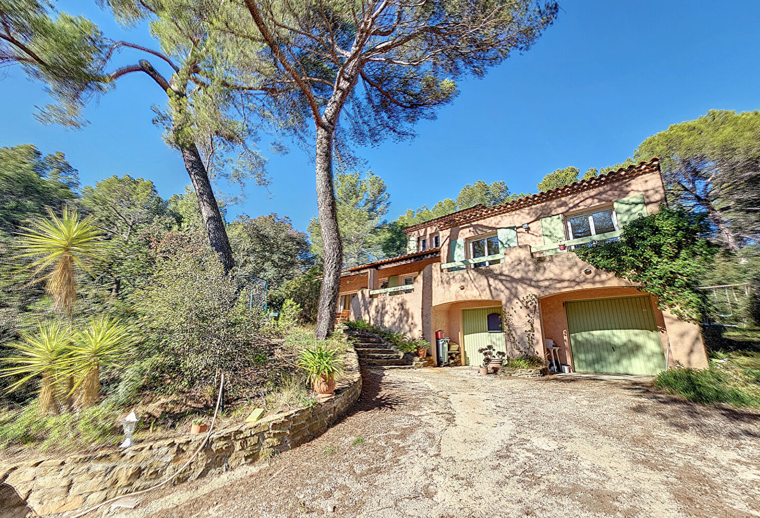 Maison Six Fours Les Plages 6 pièces - Le Brusc — photo 1