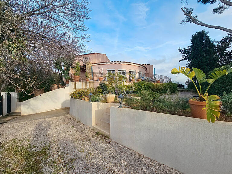 Maison Bandol de 8 pièces de 155 m² sur 662 m² de terrain pro... — photo 1