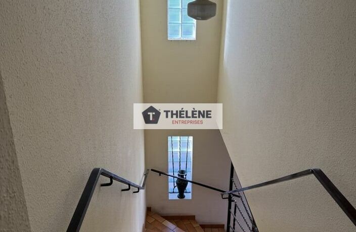 BUREAUX à LOUER — photo 2
