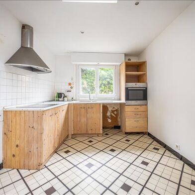 Maison 8 pièces 280900 €