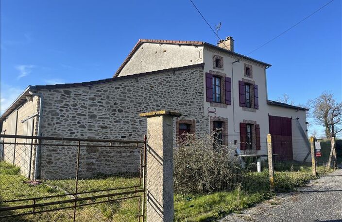 Maison en pierre de 3 pièces principales — photo 2