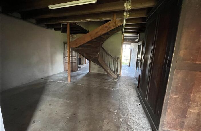 Maison en pierre de 3 pièces principales — photo 3