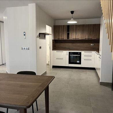 Appartement 3 pièces 389295 €