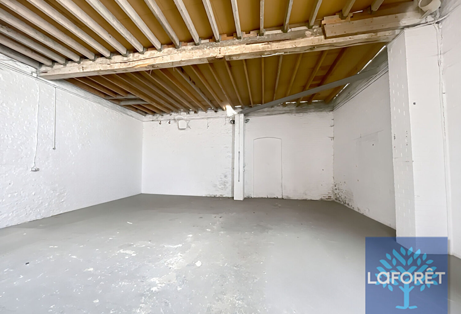 Immeuble 3 studios et un entrepôt Bruay sur l'escaut — photo 1