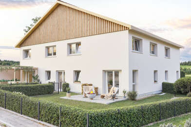 Appartement 4 pièces 255700 €