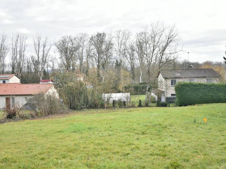 Terrain À Vendre — photo 1