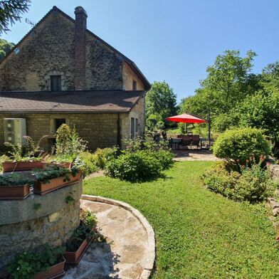 Maison 9 pièces 493500 €