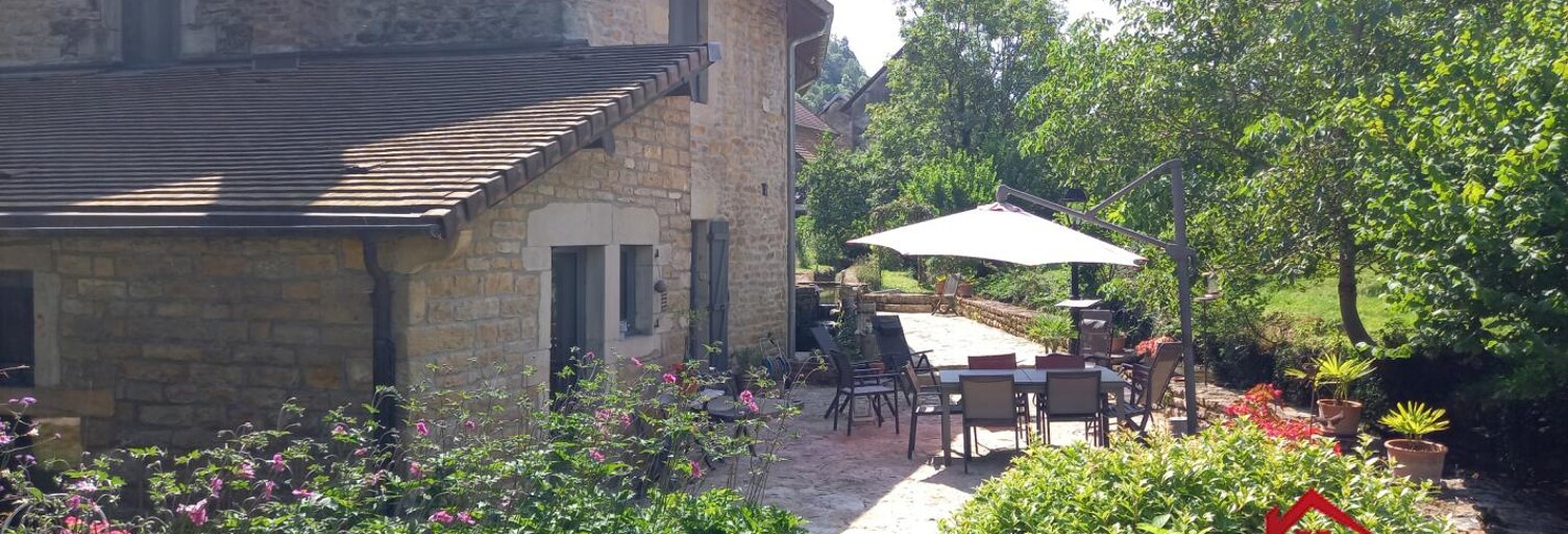 Maison 9 Pièces 240 m² à vendre à Macornay (39570)