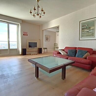 Appartement 4 pièces 299900 €