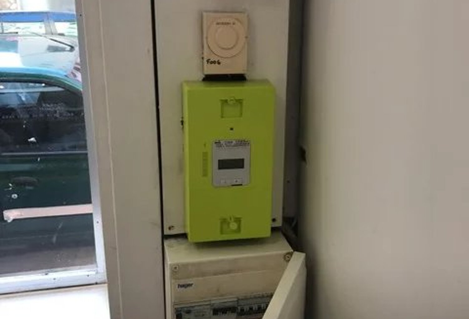 Local commercial — photo 1