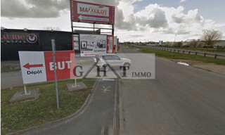 Commerce  450 m² à louer à Claye-Souilly (77410)