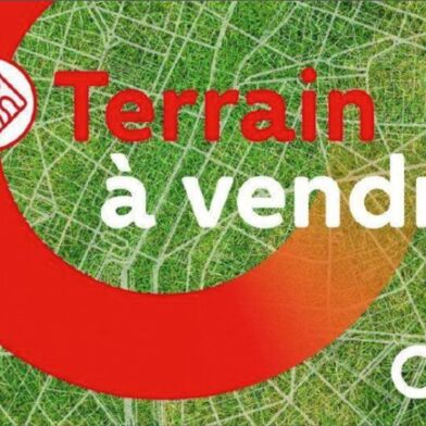 Terrain 700 m²