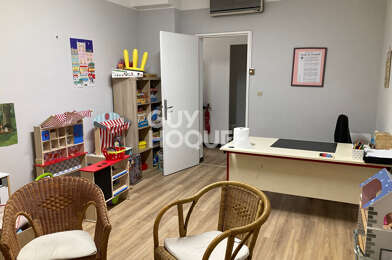 Commerce 3 pièces 770 €