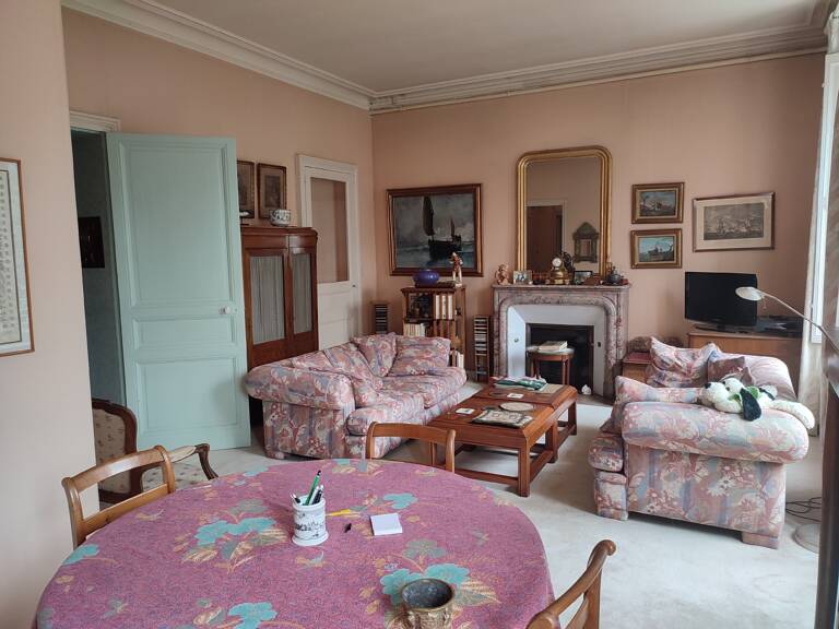 A VENDRE - SOQUET IMMOBILIER - CENTRE DE DINAN - APPARTEMENT T3 — photo 1