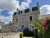 A VENDRE - SOQUET IMMOBILIER - CENTRE DE DINAN - APPARTEMENT T3 — photo 2