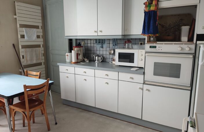 A VENDRE - SOQUET IMMOBILIER - CENTRE DE DINAN - APPARTEMENT T3 — photo 3
